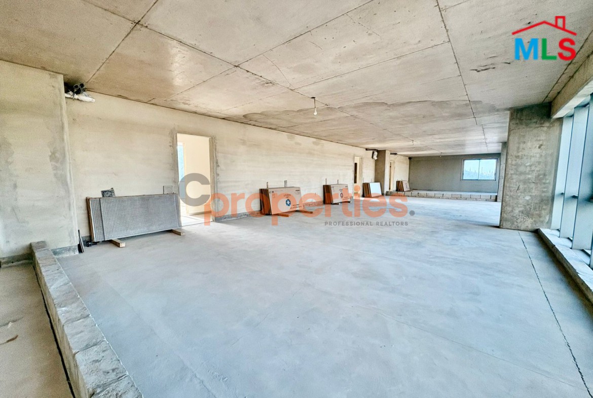 Spacious Offices For Rent In Louaize - CPFY159
