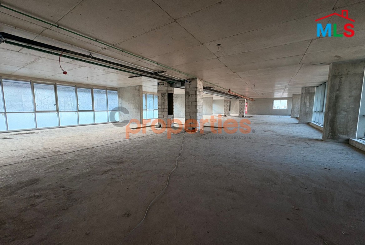 Spacious Offices For Rent in Louaize - CPFY158