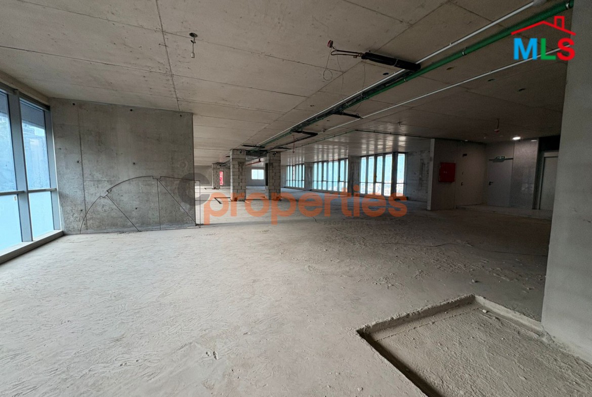 Spacious Offices For Rent in Louaize - CPFY158