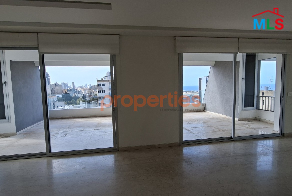 Apartment For Rent In Achrafieh - CPBWW47