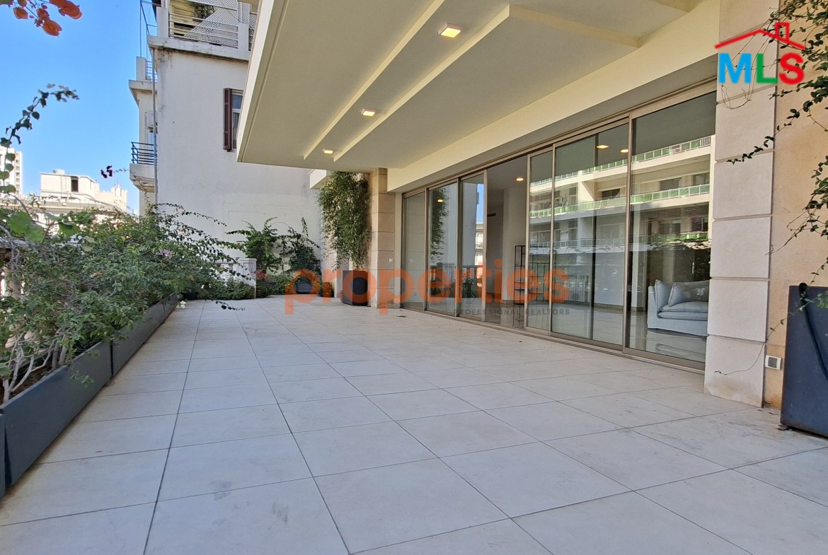 Apartment For Rent In Achrafieh - CPBWW46