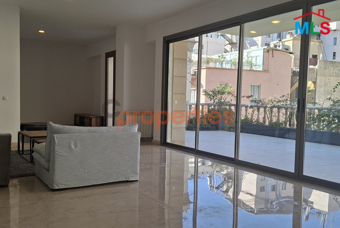Apartment For Rent In Achrafieh - CPBWW46