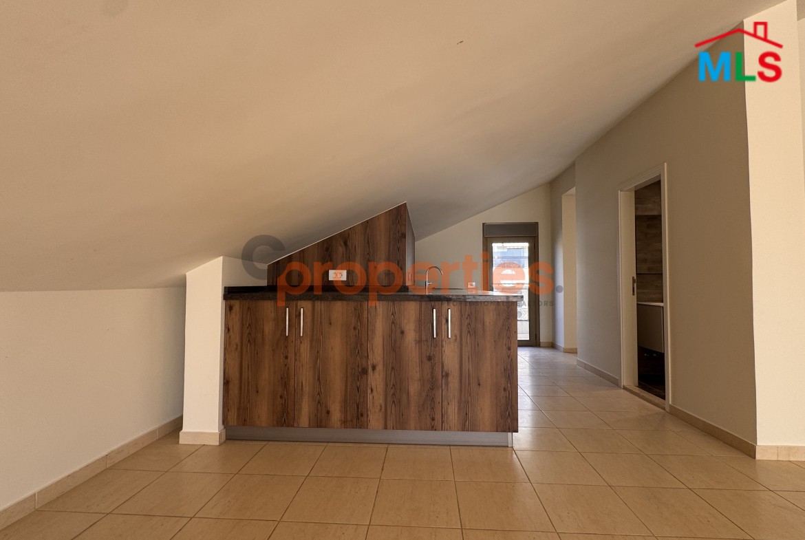 Rooftop/ Chalet For Rent in Awkar-Belle Vue - CPTA46