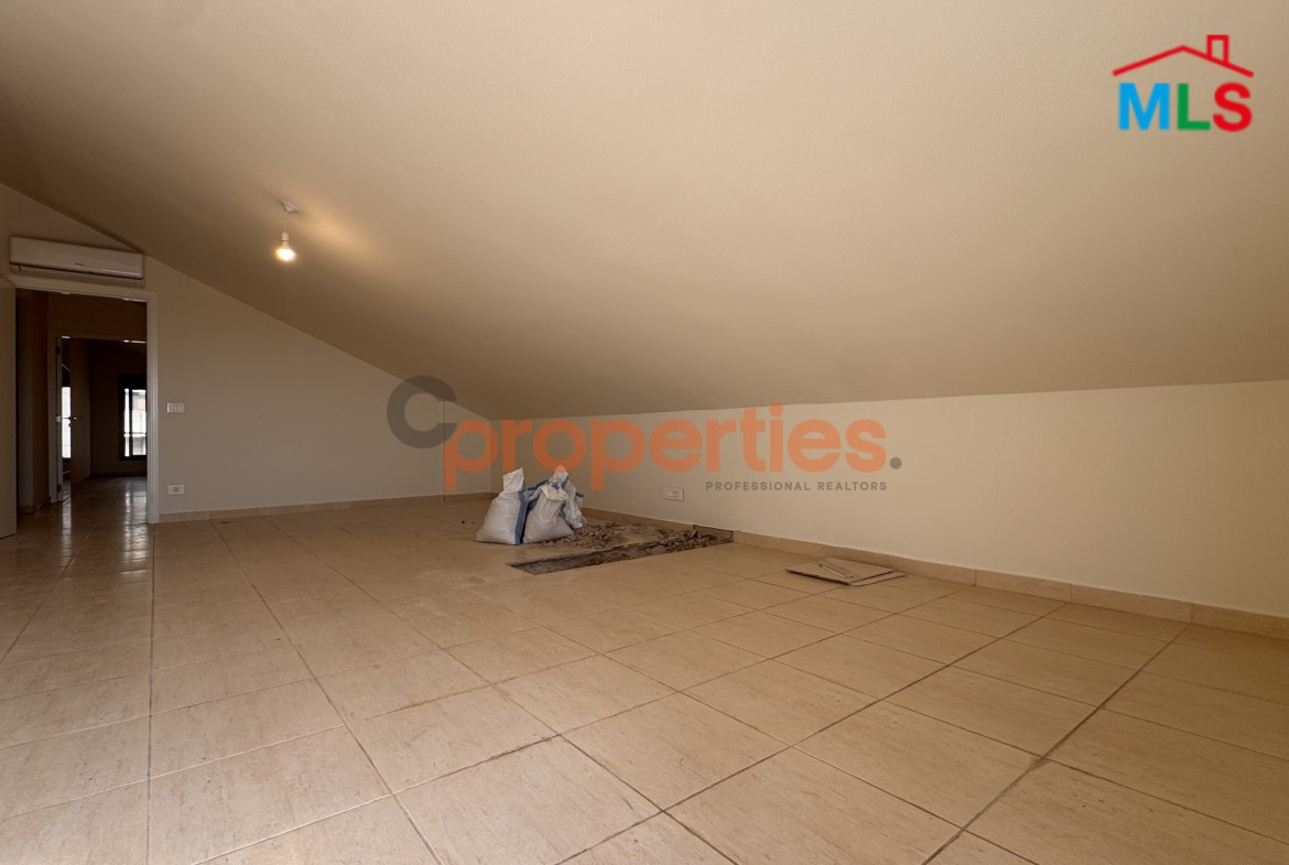 Rooftop/ Chalet For Rent in Awkar-Belle Vue - CPTA46