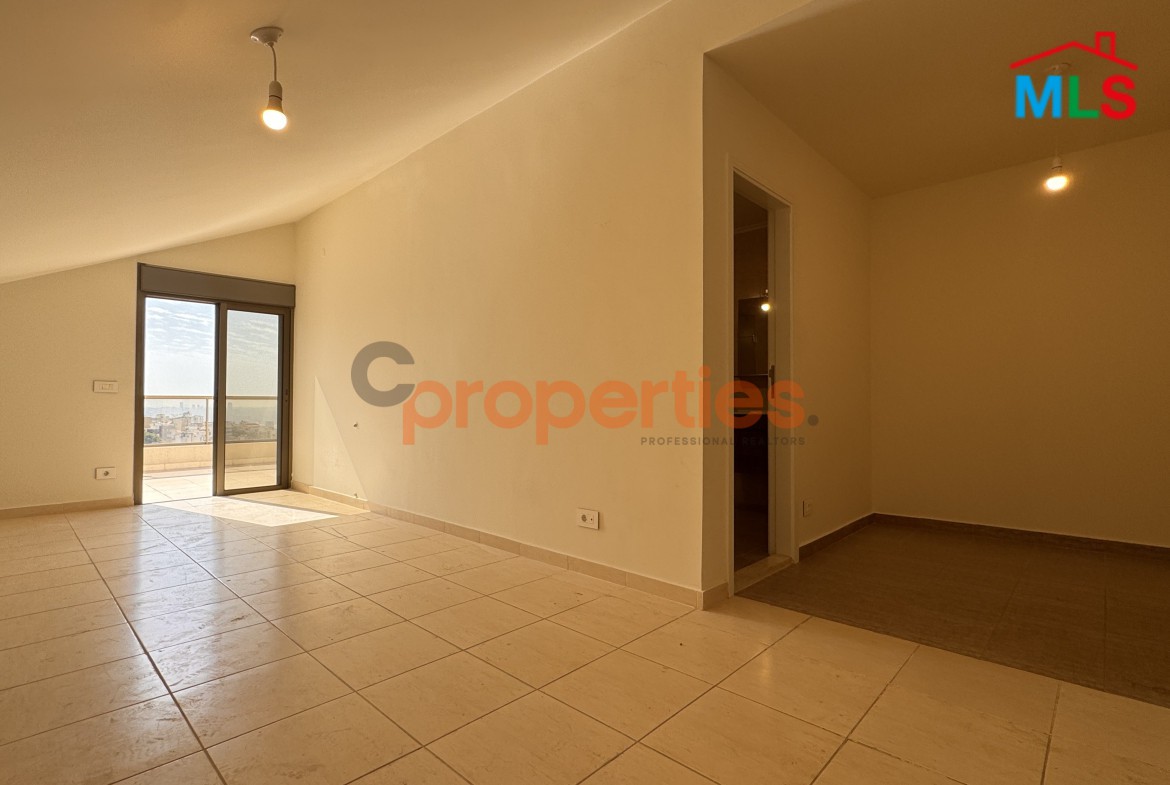 Rooftop/ Chalet For Rent in Awkar-Belle Vue - CPTA46