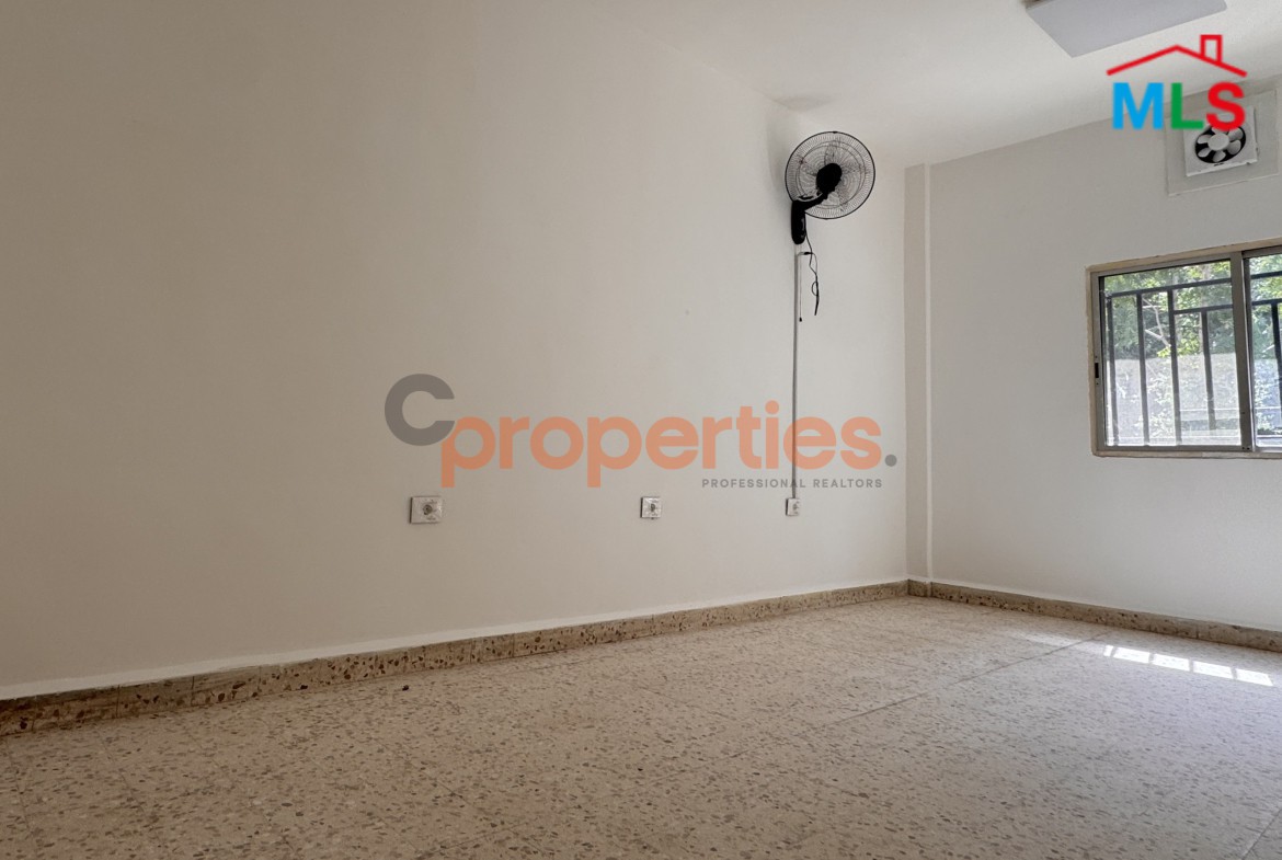 Shop for rent in Mazraat Yachouh - CPMF36