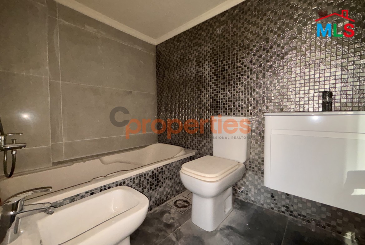 Duplex for rent in Jouret El Ballout - CPSK43