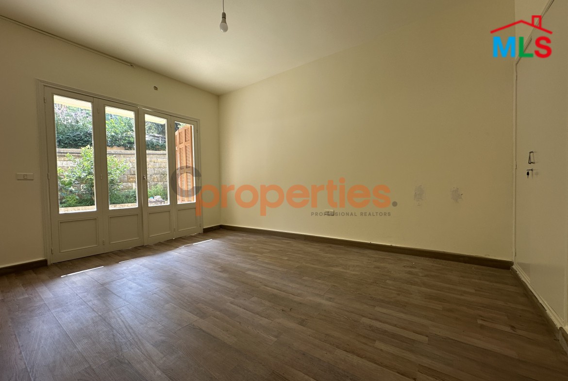 Apartment For Rent in Rabieh With TerraceШґЩ‚Ш© Щ„Щ„Ш§Ш¬Ш§Ш± ЩЃЩЉ Ш§Щ„Ш±Ш§ШЁЩЉЩ‡ - CPCF278