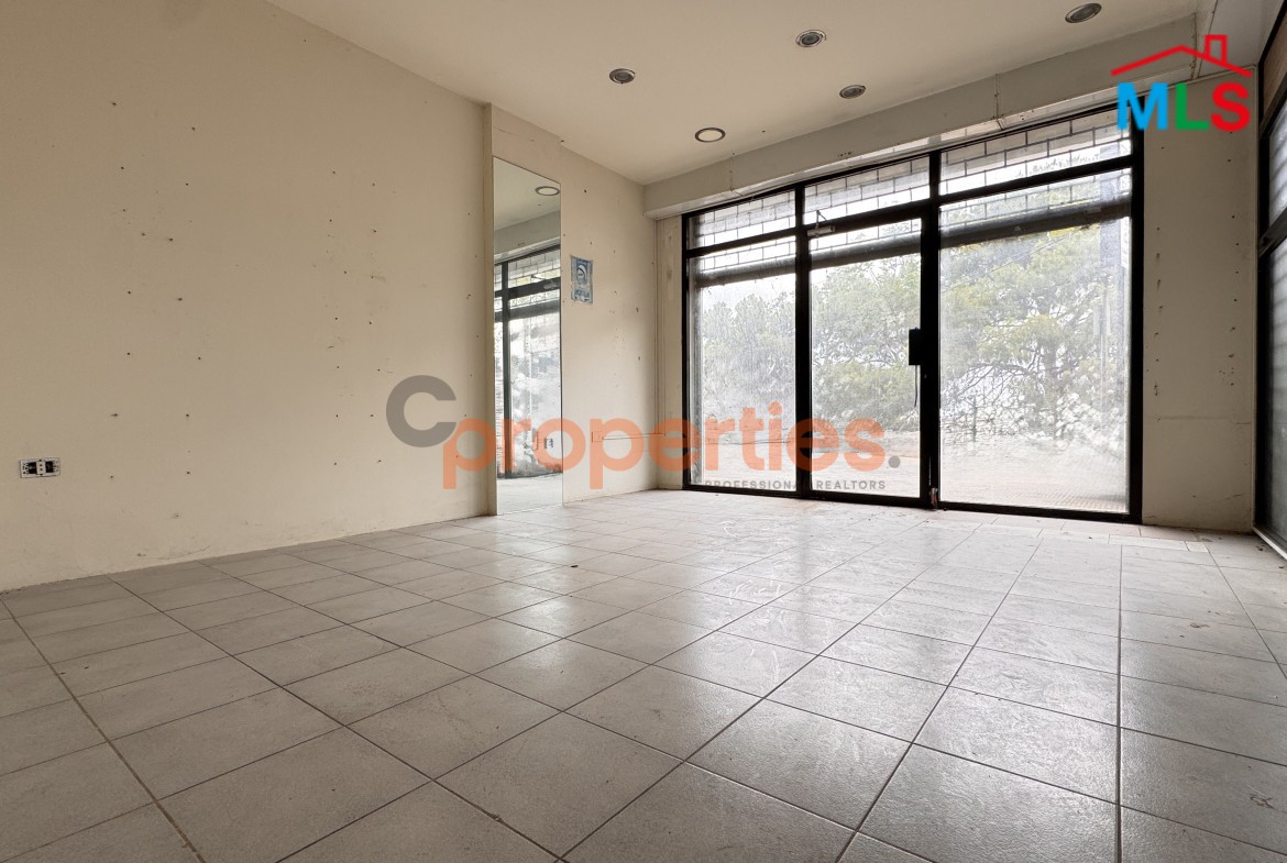 Shop For Rent In Awkar - CPTA31