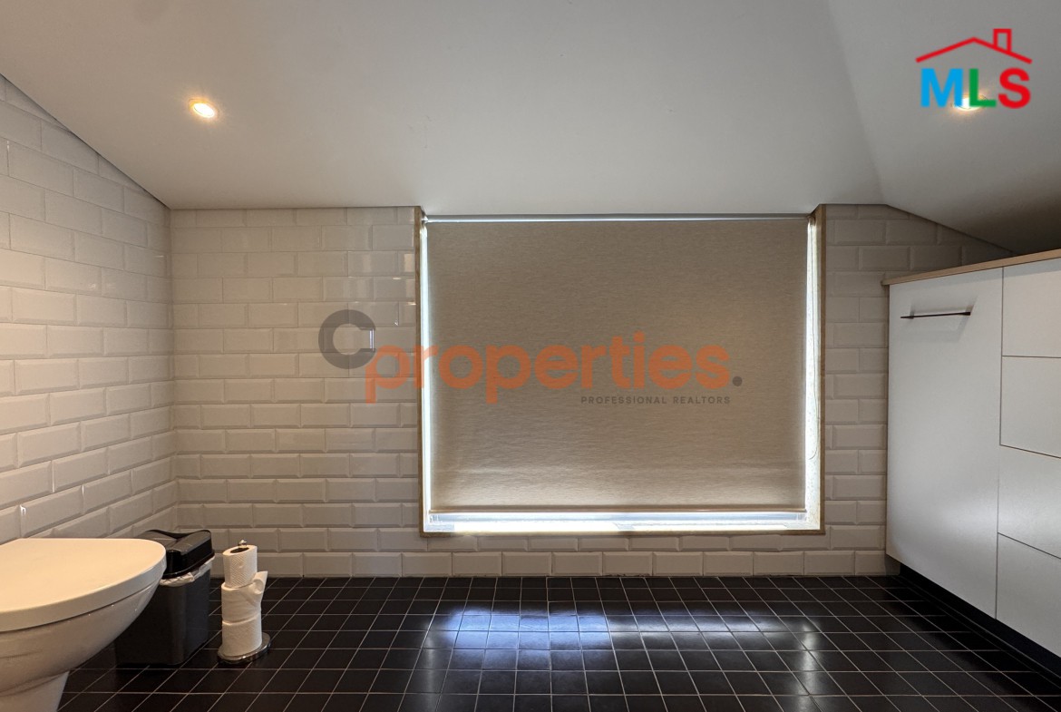 Rooftop/Chalet For Rent In Dik El Mehdi With Terrace - CPTA28