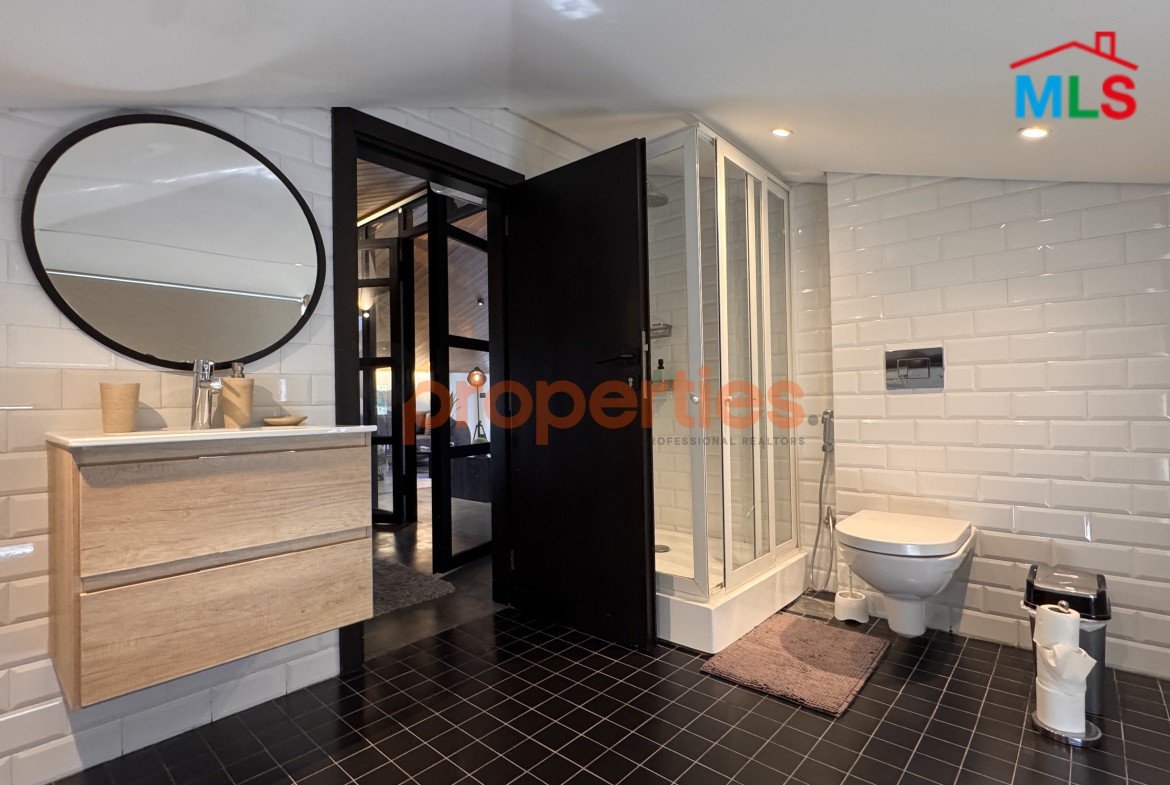 Rooftop/Chalet For Rent In Dik El Mehdi With Terrace - CPTA28