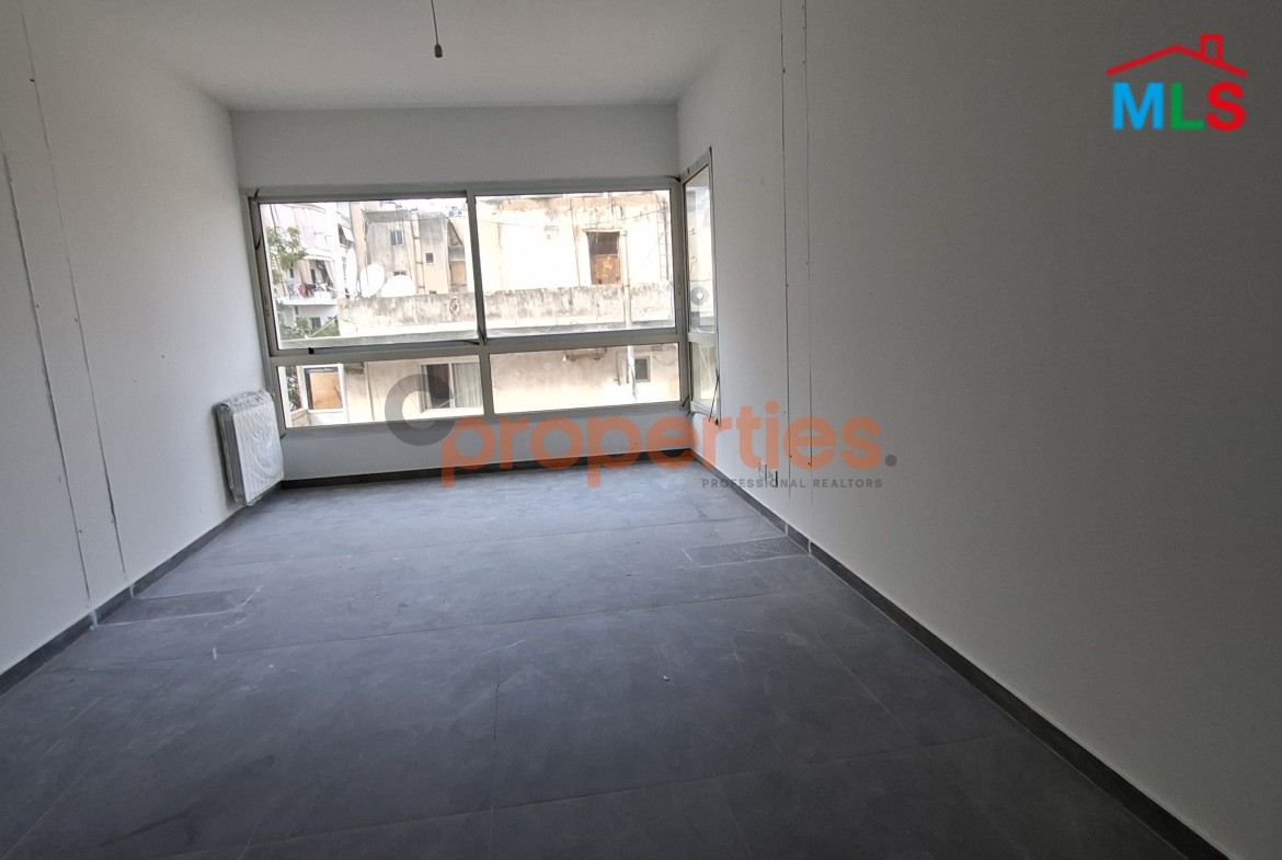 Apartment For Rent In Achrafieh شقة للإيجار في الأشرفية CPBWW35