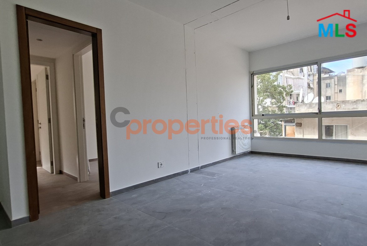 Apartment For Rent In Achrafieh شقة للإيجار في الأشرفية CPBWW35