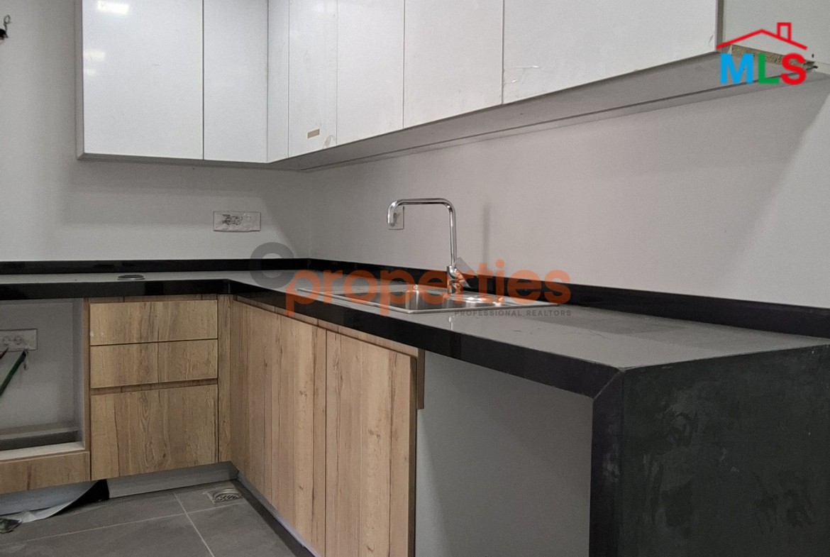 Apartment For Rent In Achrafieh شقة للإيجار في الأشرفية CPBWW35