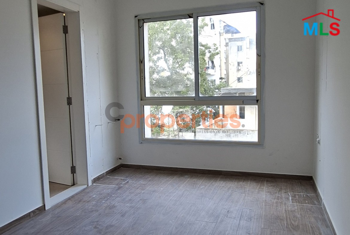 Apartment For Rent In Achrafieh شقة للإيجار في الأشرفية CPBWW35
