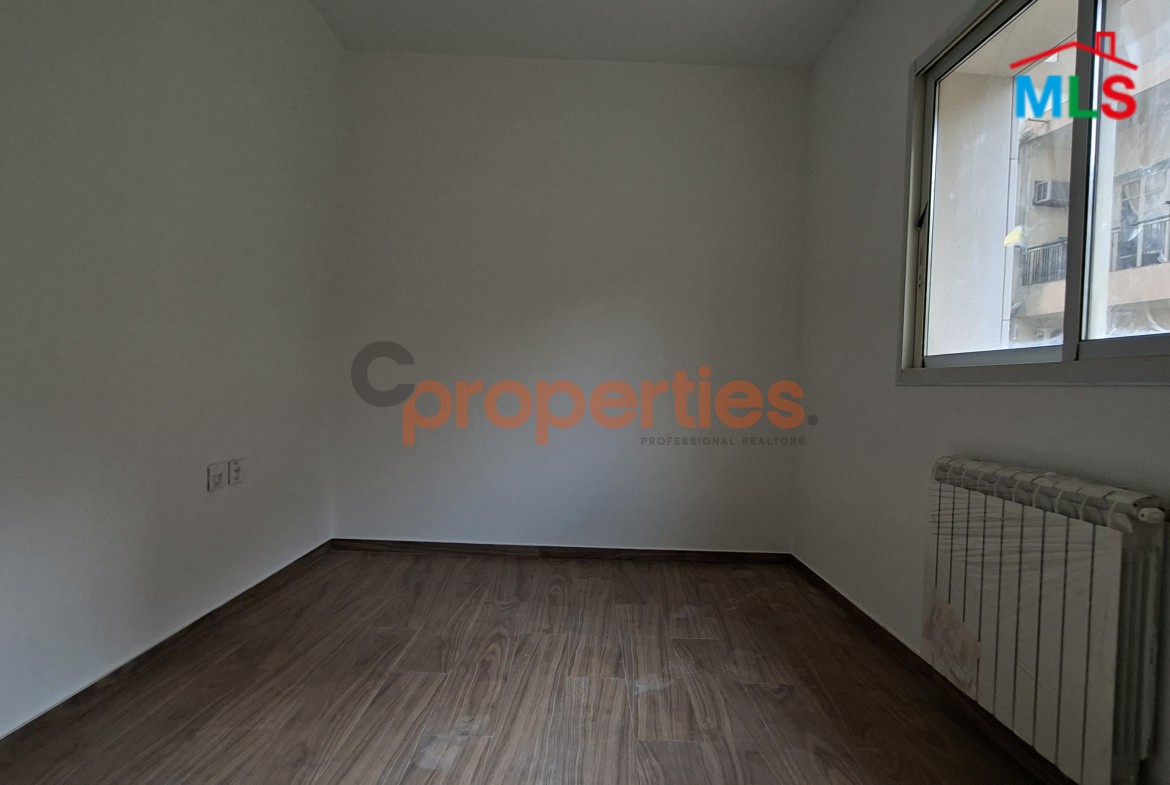 Apartment For Rent In Achrafieh شقة للإيجار في الأشرفية CPBWW35