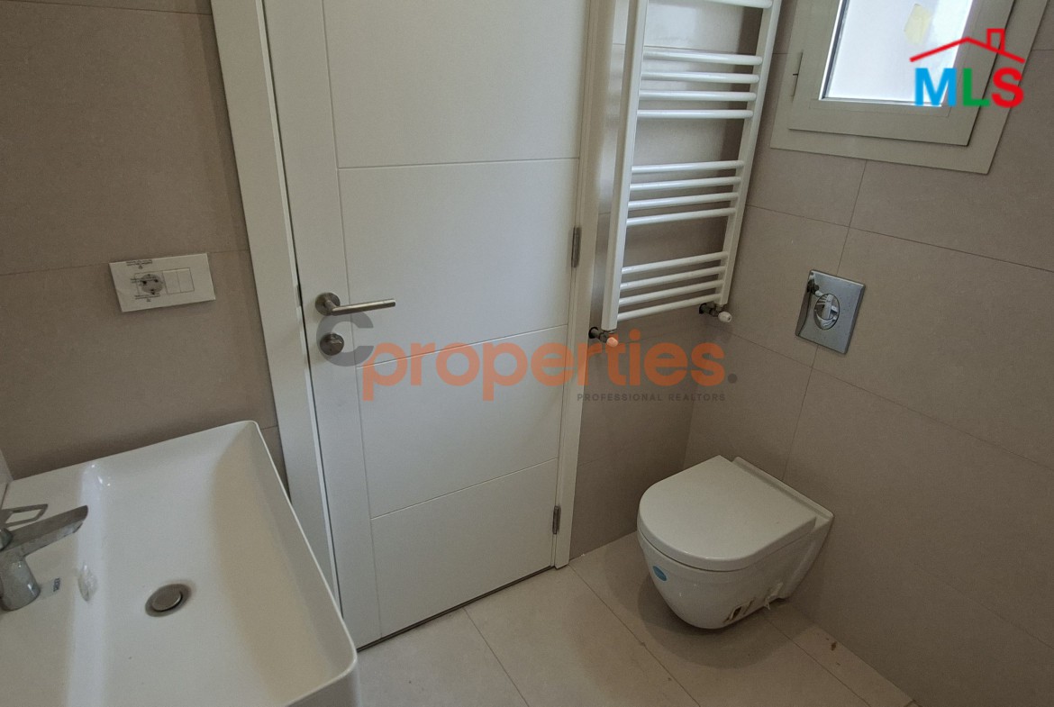 Apartment For Rent In Achrafieh شقة للإيجار في الأشرفية CPBWW35