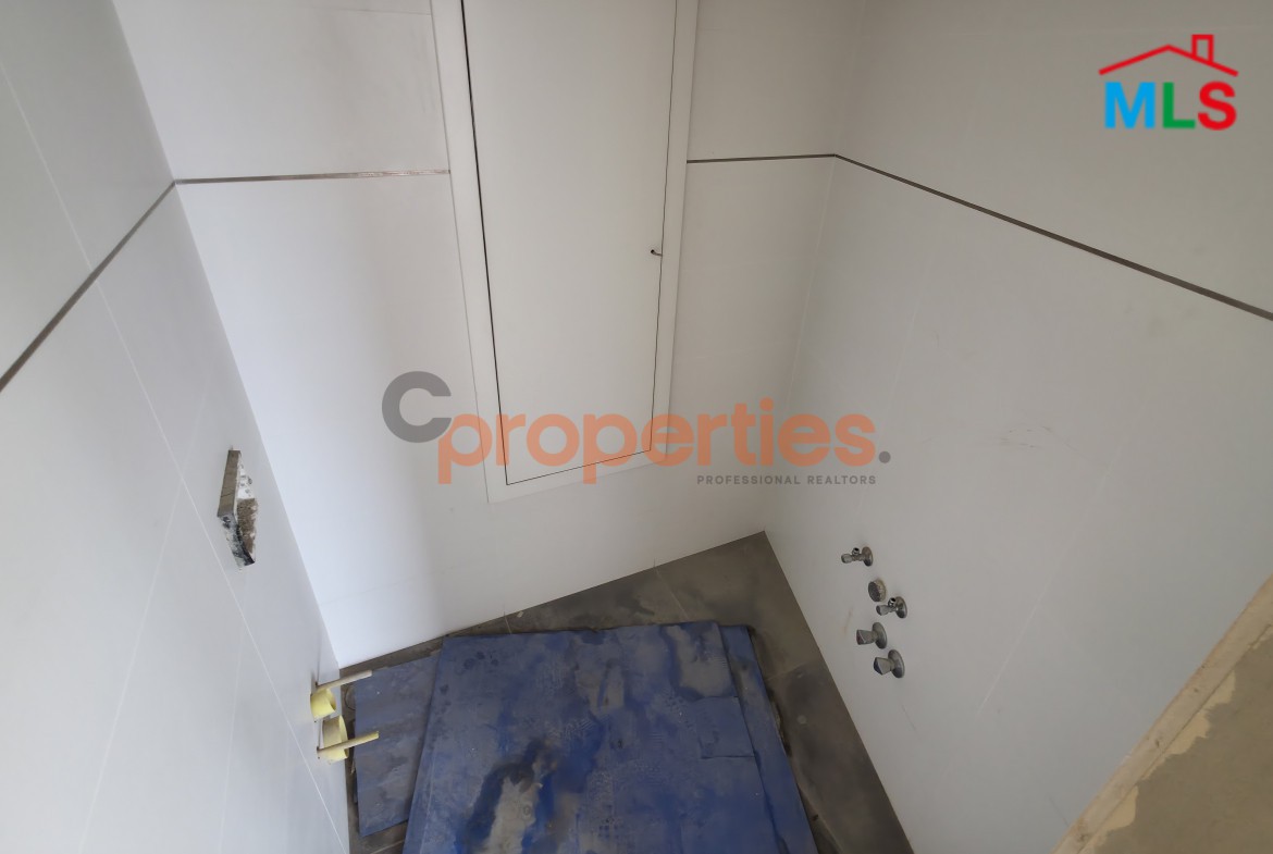Office Open Space for Rent - Core & Shell - Horch Tabet - CPGA17
