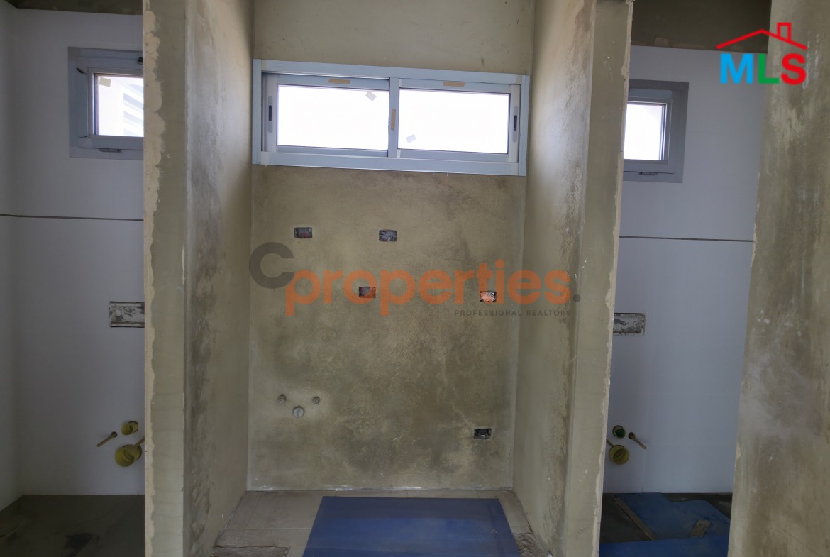 Office Open Space for Rent - Core & Shell - Horch Tabet - CPGA17