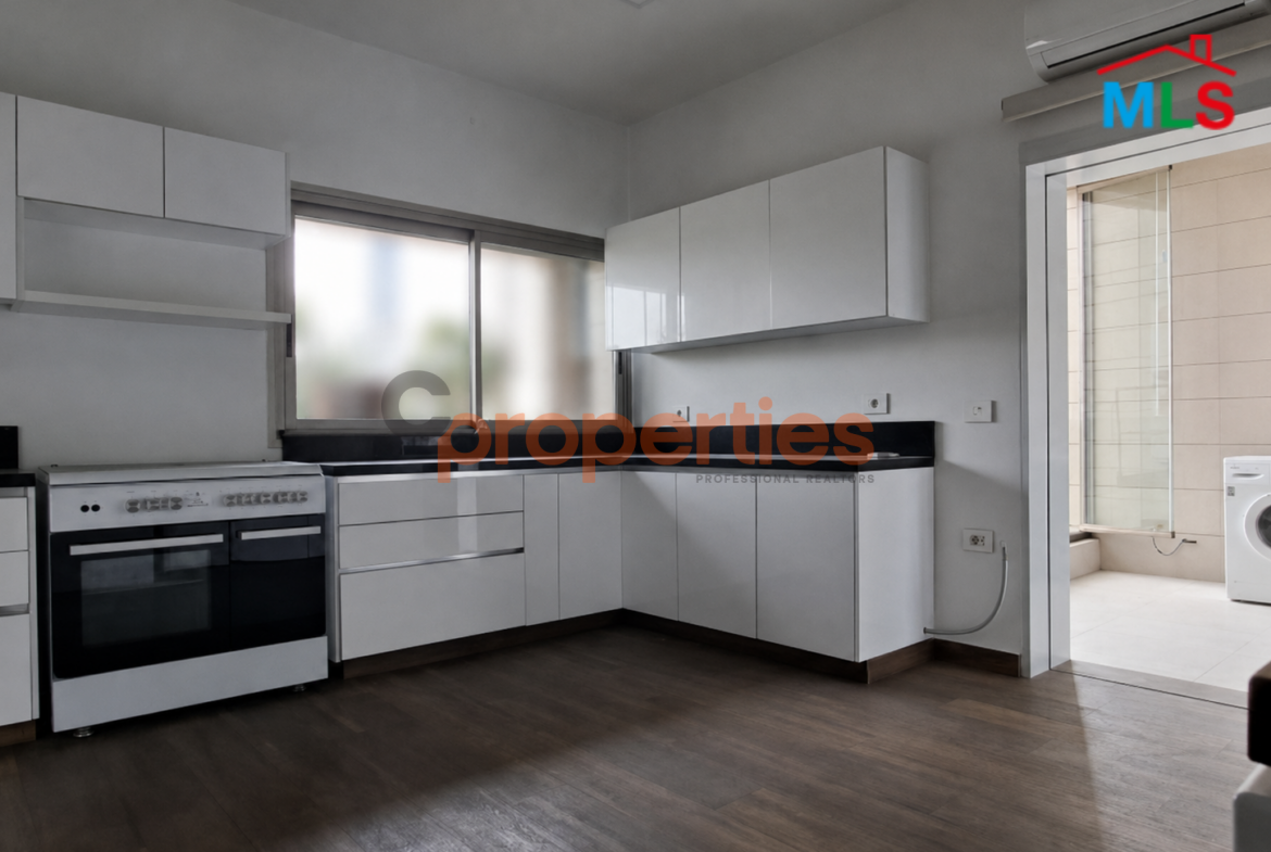 Apartment For Rent In Achrafieh شقة للإيجار في الأشرفية CPBWW25