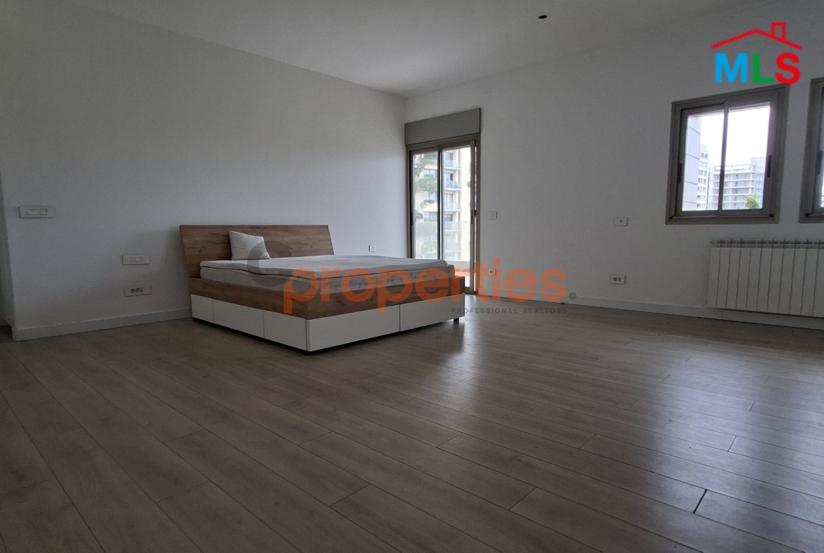 Apartment For Rent In Achrafieh شقة للإيجار في الأشرفية CPBWW25