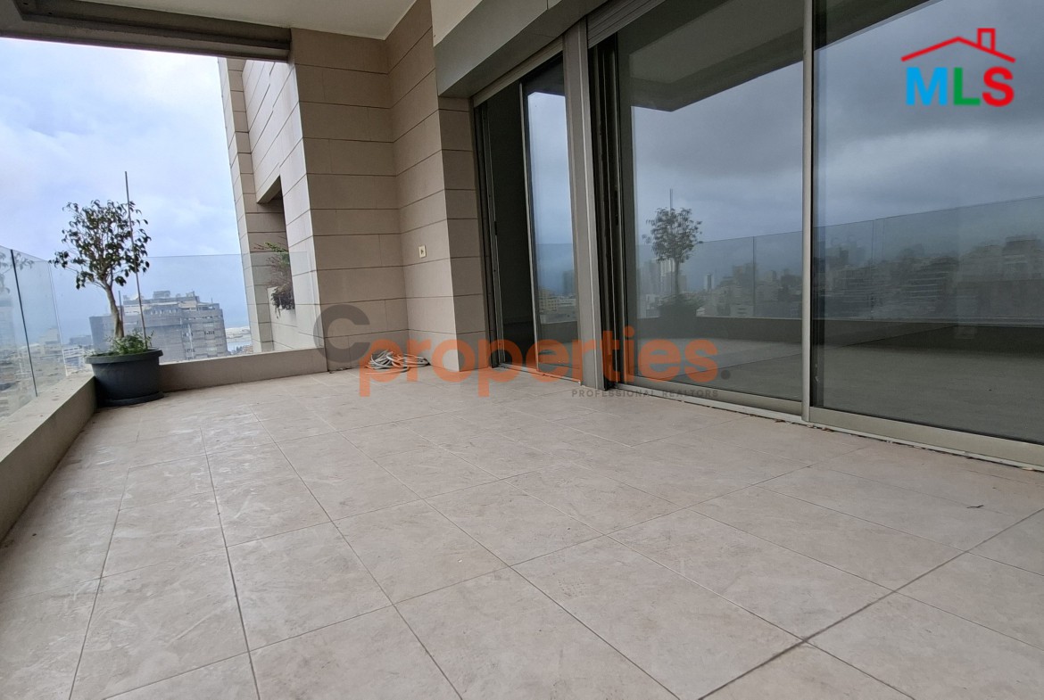 Apartment For Rent In Achrafieh شقة للإيجار في الأشرفية CPBWW25