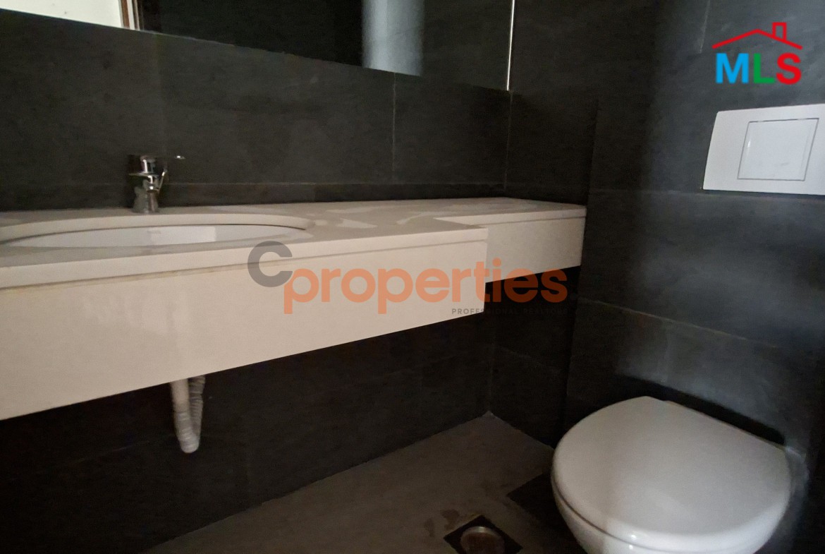 Apartment For Rent In Achrafieh شقة للإيجار في الأشرفية CPBWW25