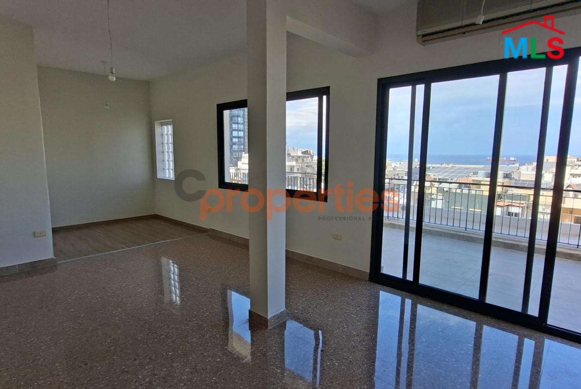 Apartment For Rent in Achrafieh - CPBWW24