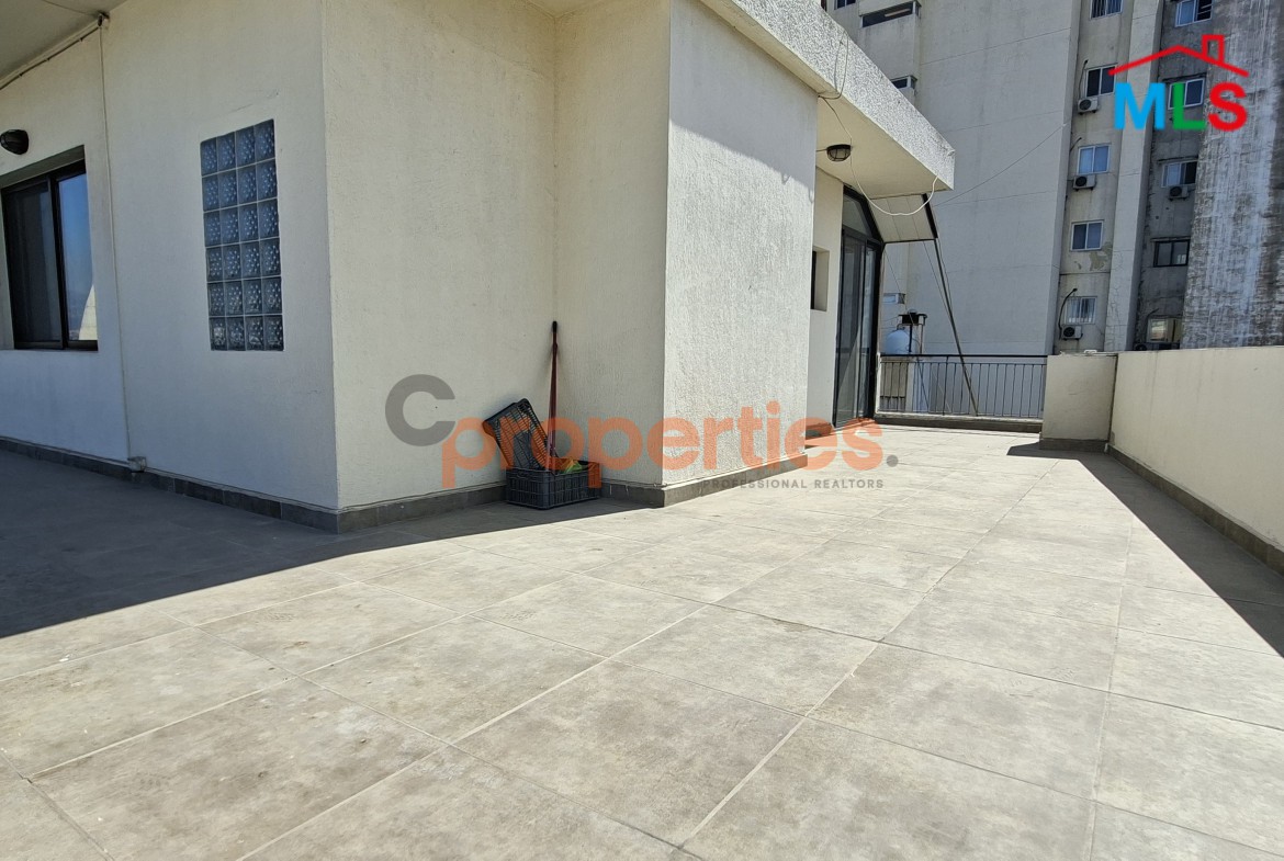 Apartment For Rent in Achrafieh - CPBWW24