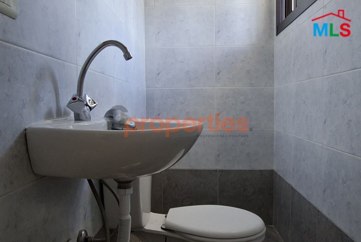 Apartment For Rent in Achrafieh - CPBWW24