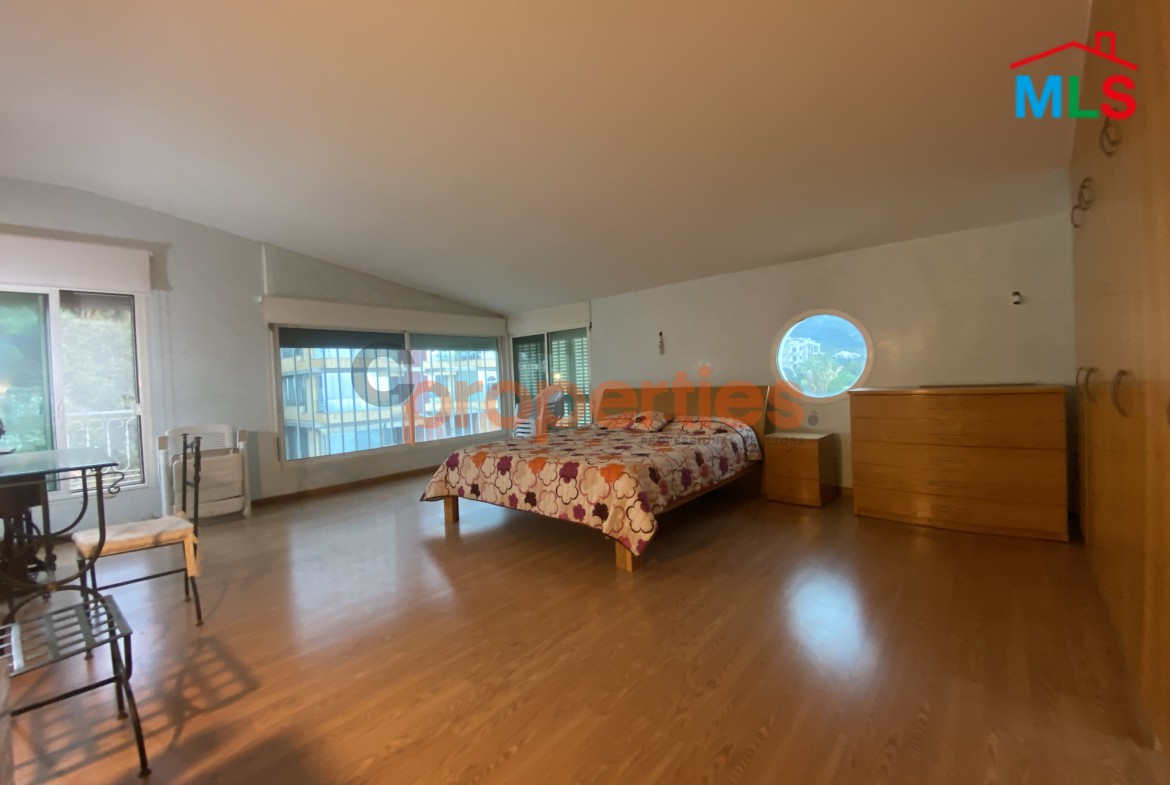 Penthouse for rent on Kfarhbeb CPKMT46