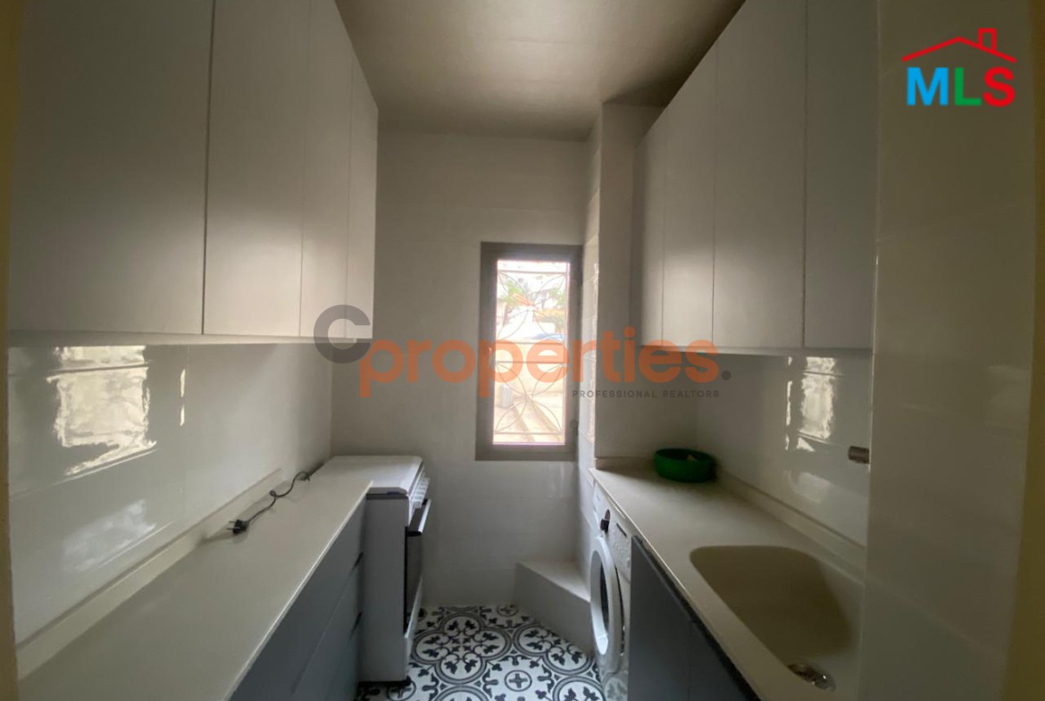 Office for Rent In Kfarhbeb - CPKMT48