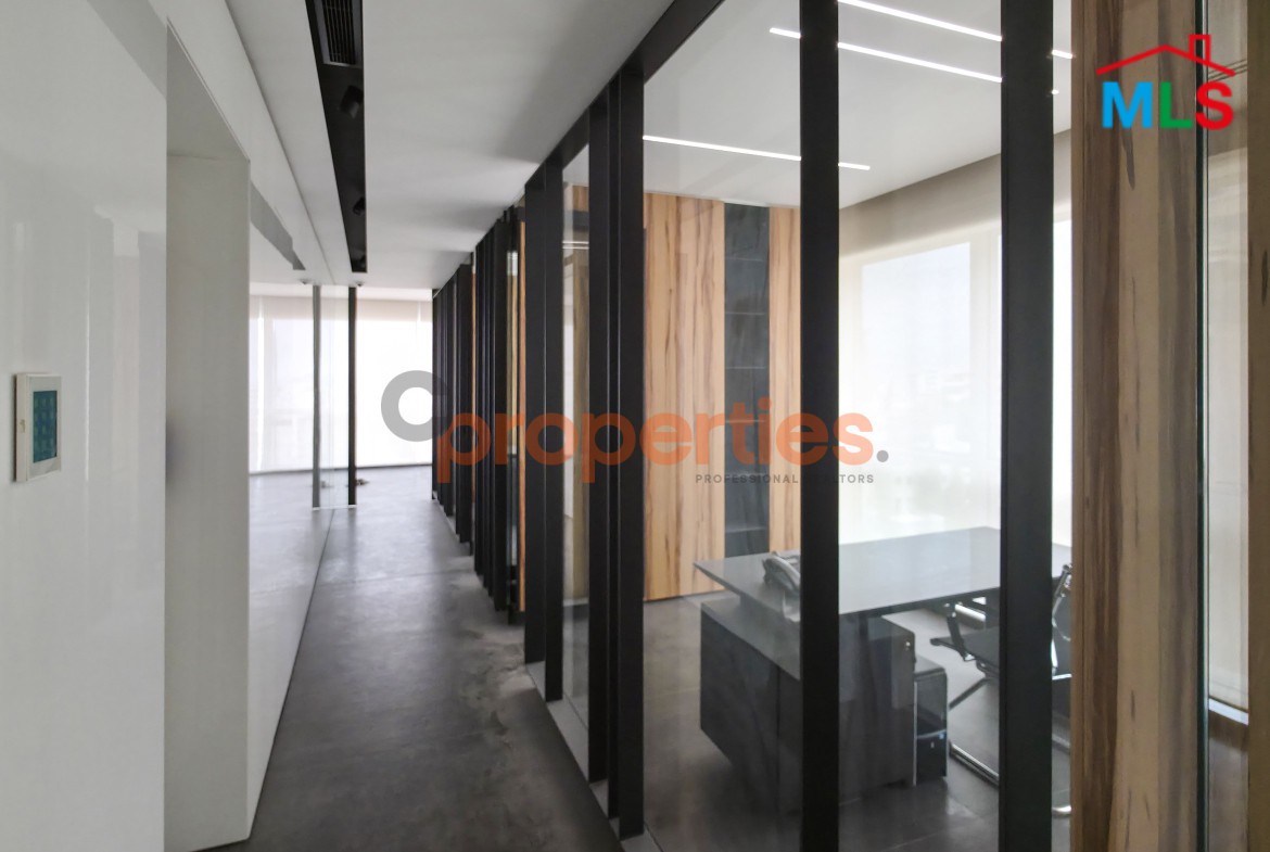 Super Deluxe Office for Rent in Horsh Tabet - CPGA13