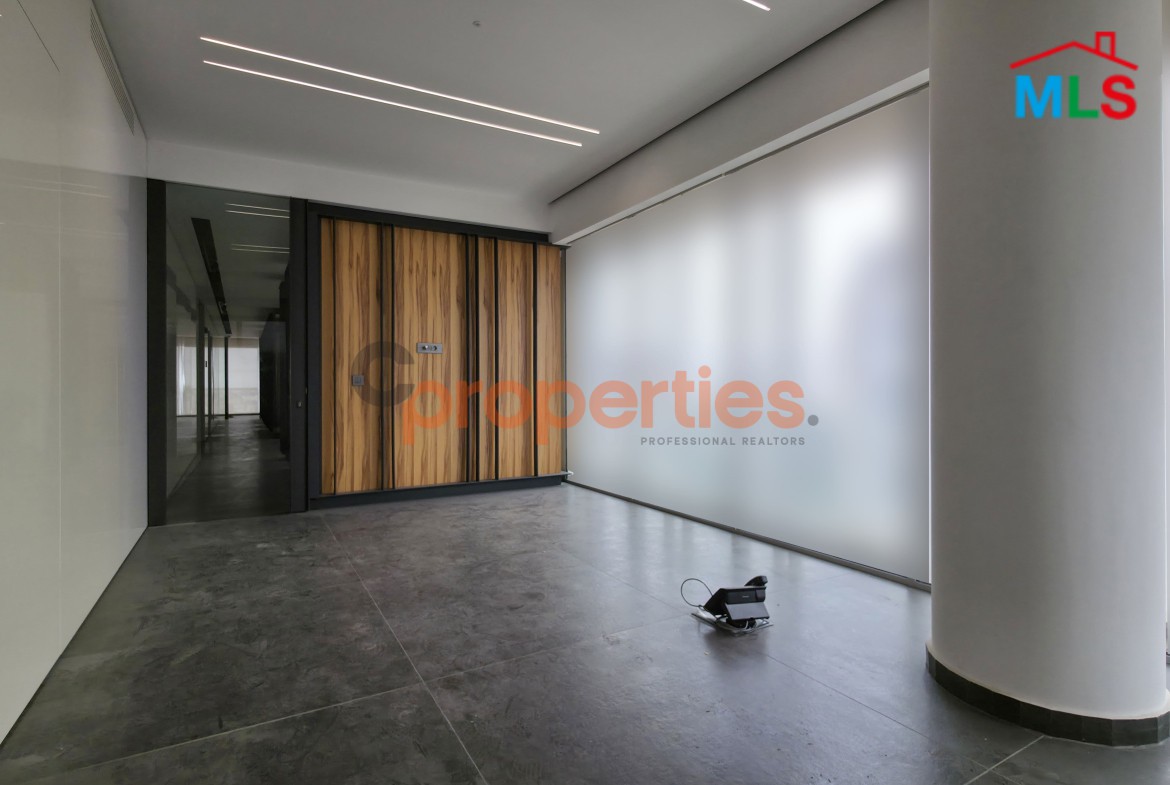 Super Deluxe Office for Rent in Horsh Tabet - CPGA13