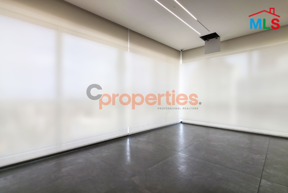 Super Deluxe Office for Rent in Horsh Tabet - CPGA13