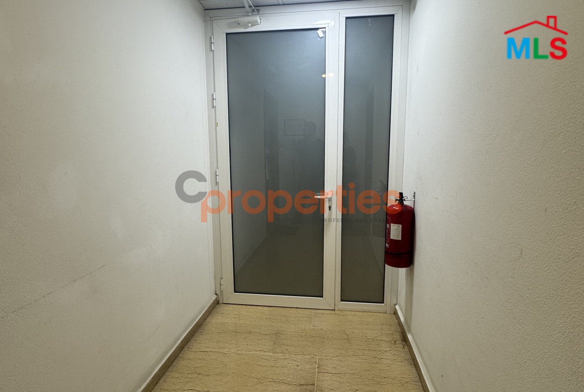 Office for rent in Mirna El Chalouhi - CPGA06