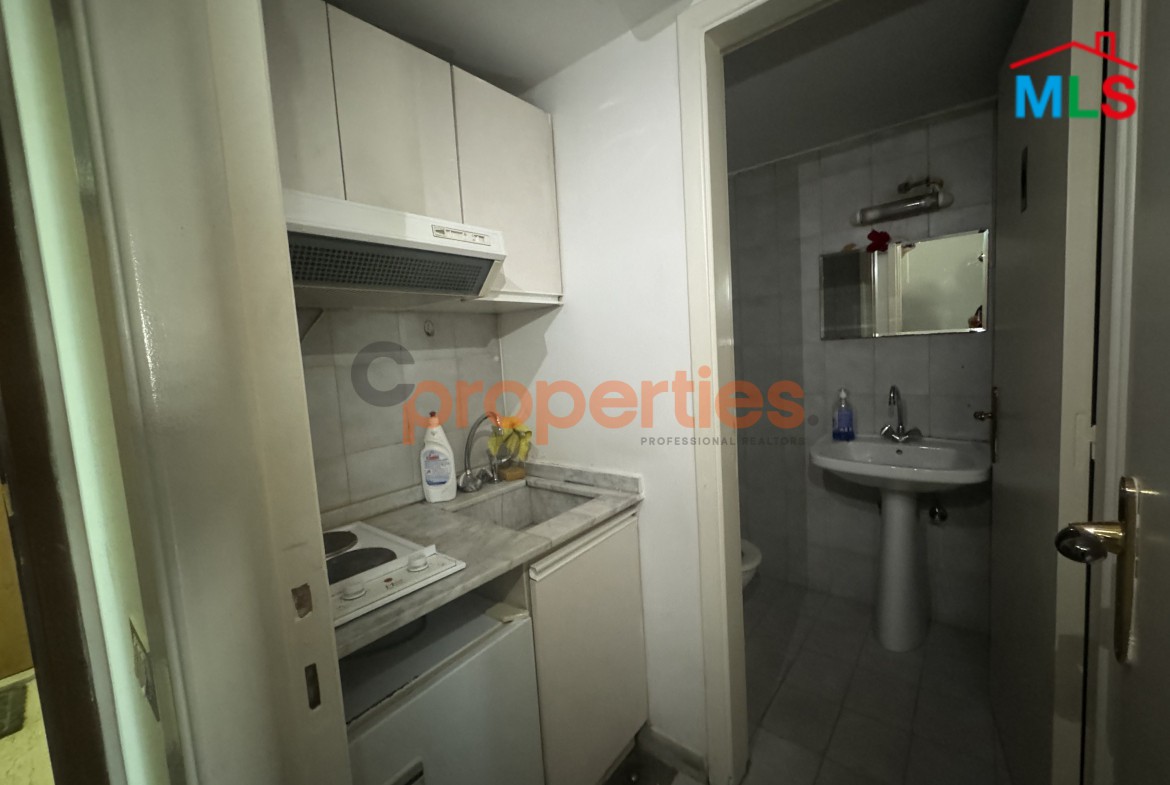 Office for rent in Mirna El Chalouhi - CPGA06