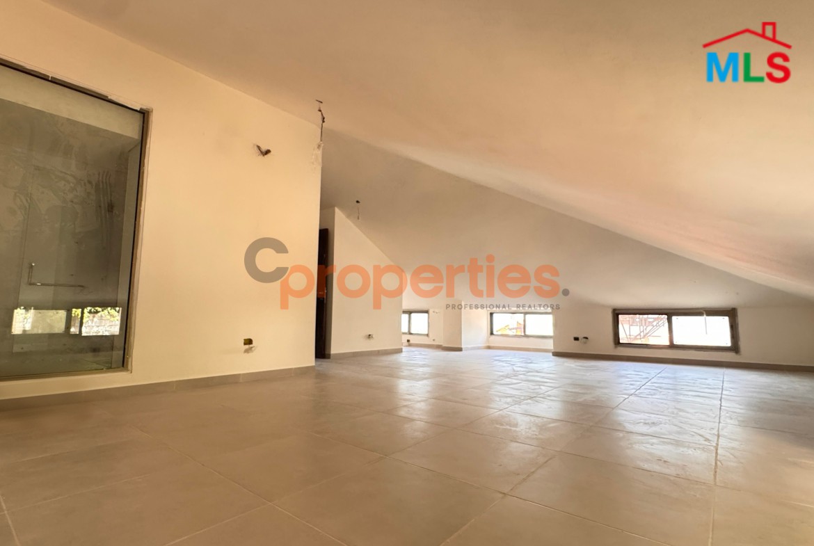 Studio/Rooftop For Rent In Awkar with Terrace - CPTA11