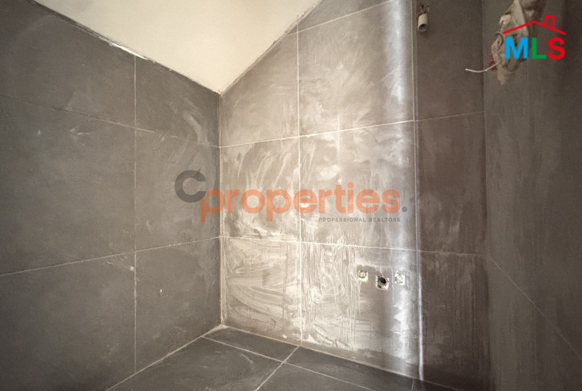 Studio/Rooftop For Rent In Awkar with Terrace - CPTA11