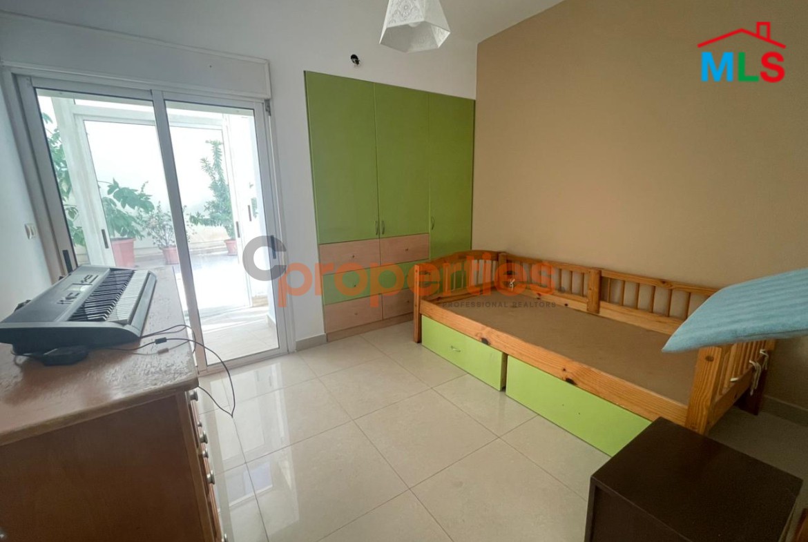 Apartment For Rent In Naccashe with Terrace - CPMC02
