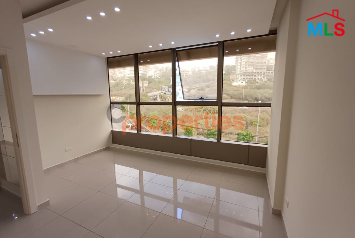 Office for rent in Kfarhbeb CPKMT45