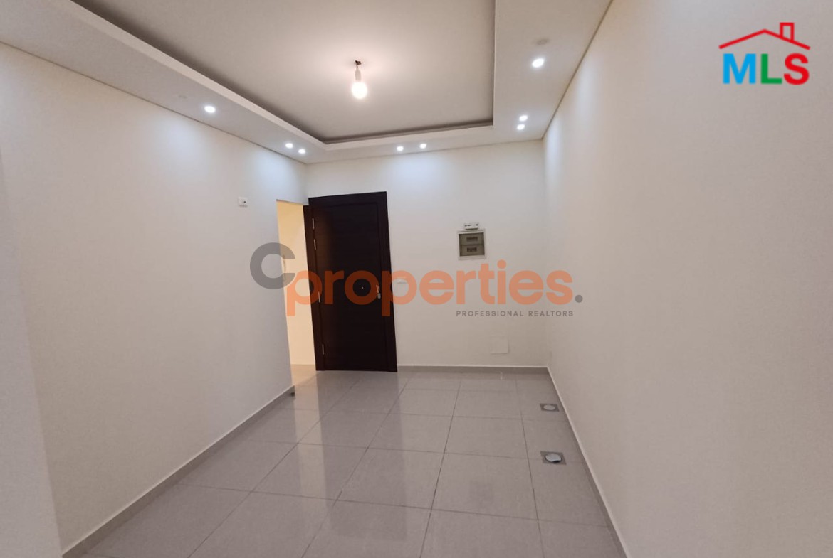 Office for rent in Kfarhbeb CPKMT45