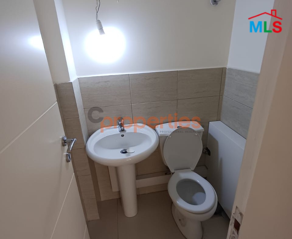 Office for rent in Kfarhbeb CPKMT45