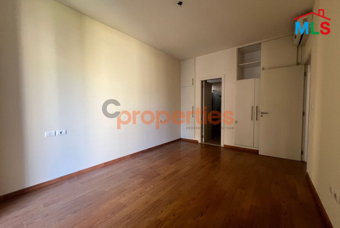 Apartment for rent in Achrafieh شقة للإيجار في الأشرفية - CPBMK47