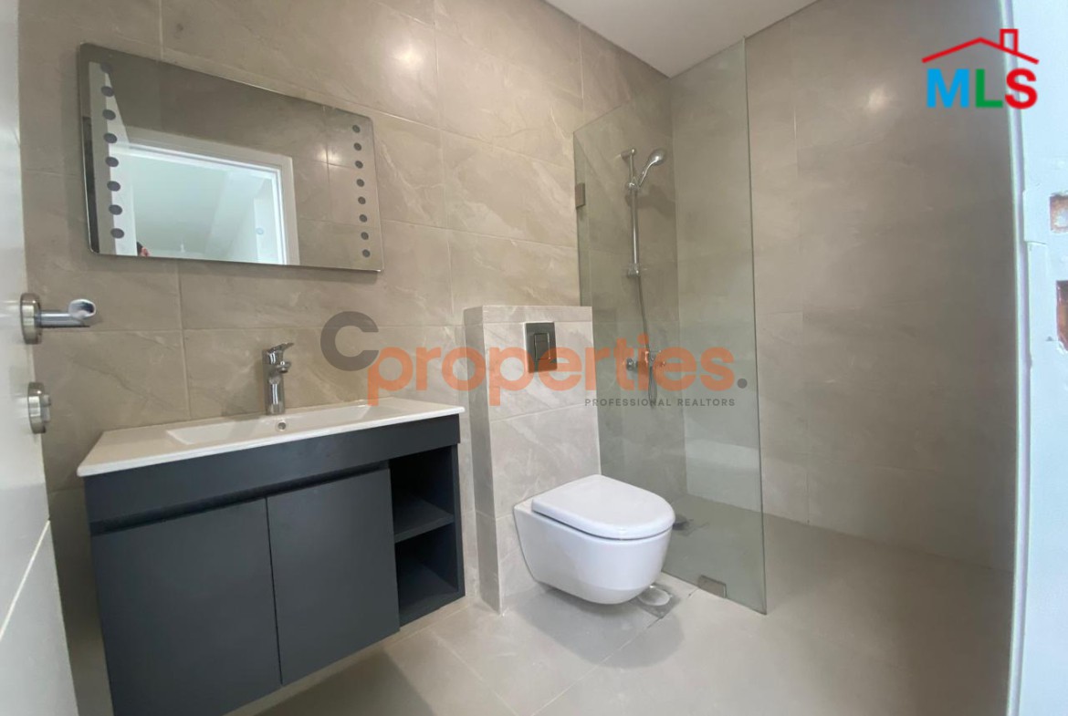 Office for Rent in Prime New Building Zalka - CPFY10