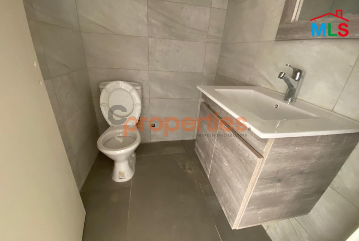 Office For Rent in Zalka - New CPFY09