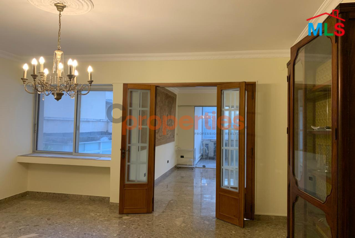 Apartment For Rent In Ashrafieh - CPBWW03