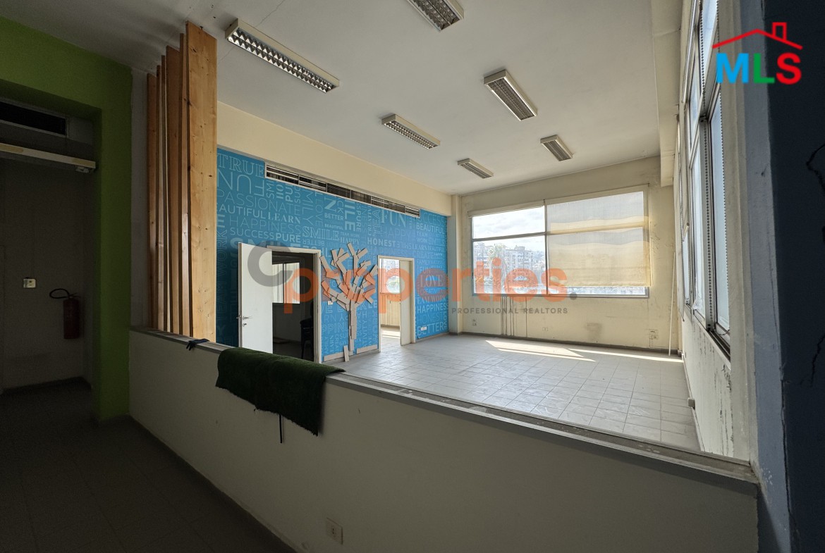 Warehouse + Offices for rent in Dekwaneh - CPGA60