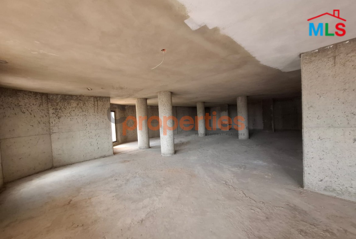 Showroom For Rent in Kaslik - ШµШ§Щ„Ш© Ш№Ш±Ш¶ Щ„Щ„ШҐЩЉШ¬Ш§Ш± ЩЃЩЉ Ш§Щ„ЩѓШіЩ„ЩЉЩѓ - CPKCC25