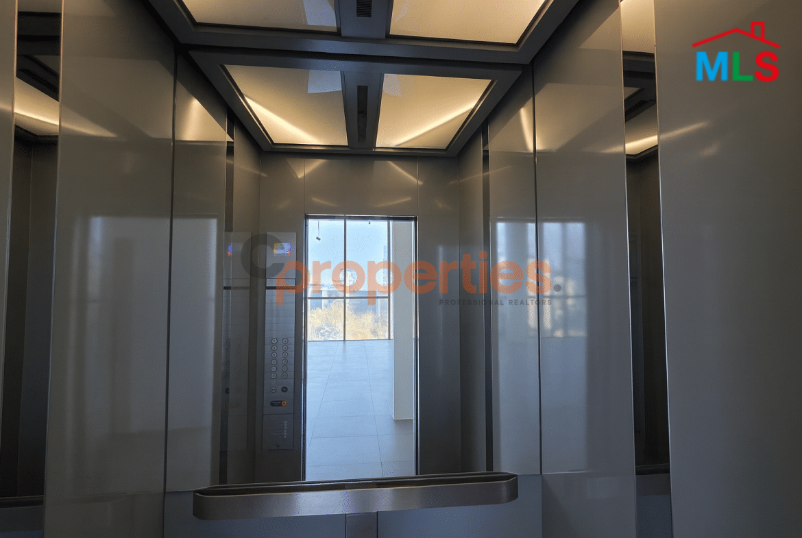 Office for Rent in Prime Location - Sin El Fil - Main Road - CPGA39